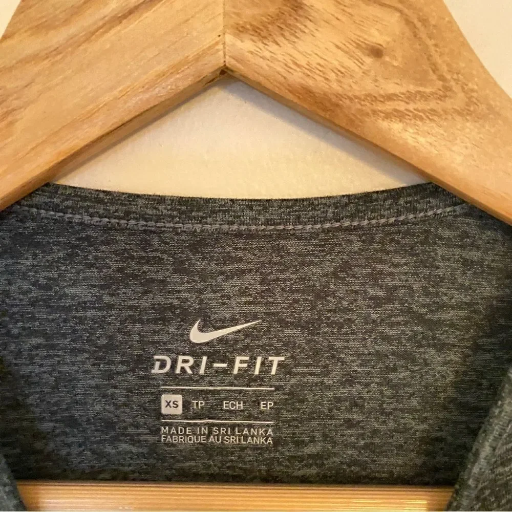Nike Dri fit gray tank top size XS - Picture 3 of 7